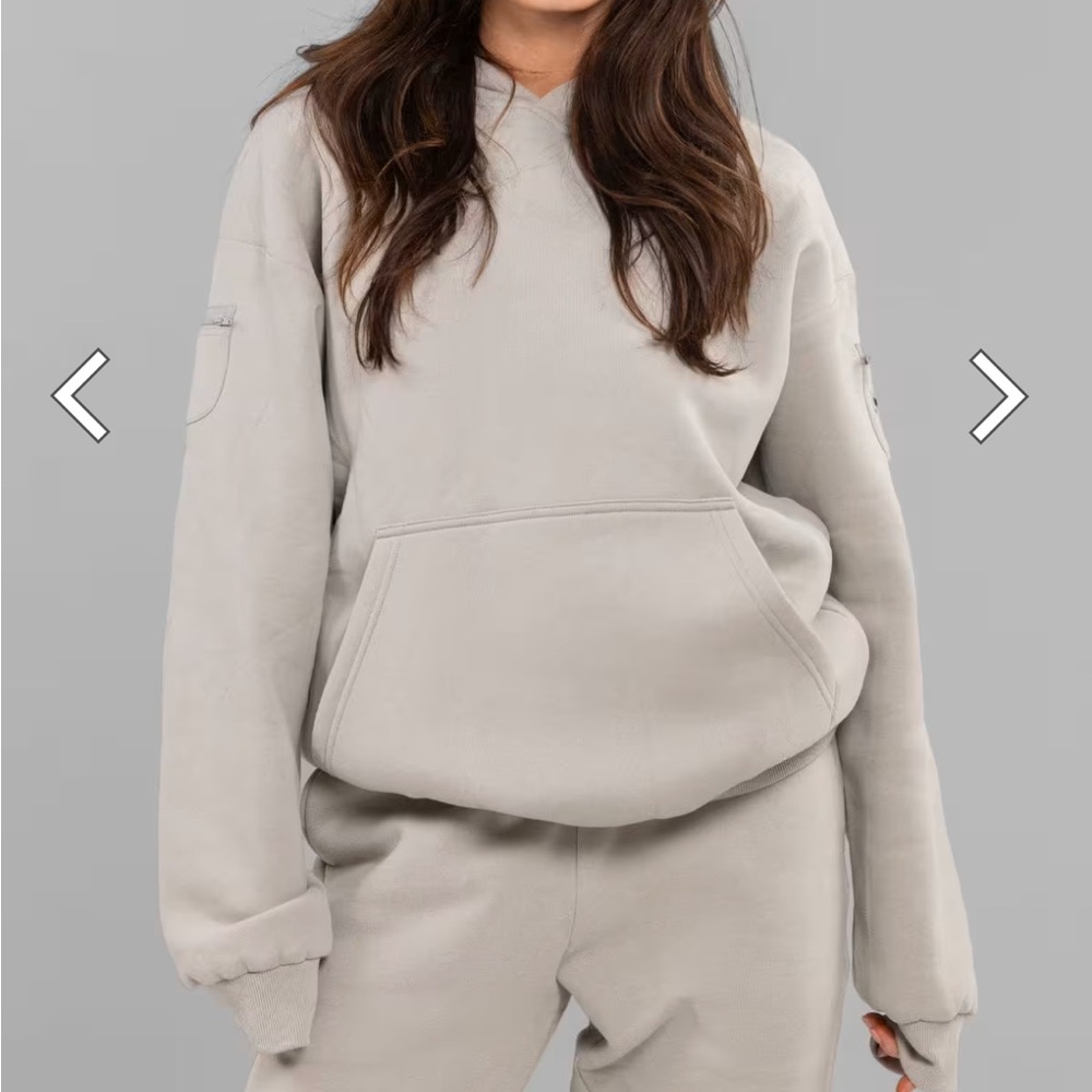 Comfrt Travel Essentials Hoodie M Stone color